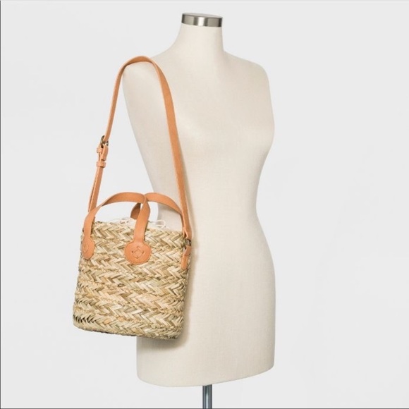 Universal Thread Bags New Universal Thread Straw Bucket Bag Poshmark